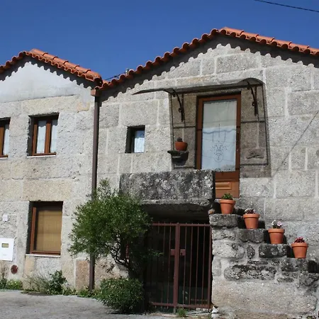 Casa De Pedra *