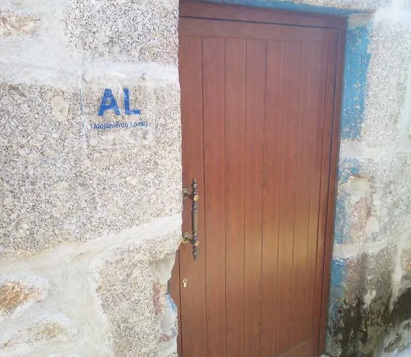 Casa De Pedra Ferienhaus *